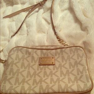 Michael Kors crossbody purse